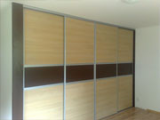 Vstavané skrine a šatníky