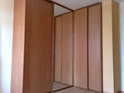 Vstavané skrine a šatníky