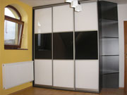 Vstavané skrine a šatníky